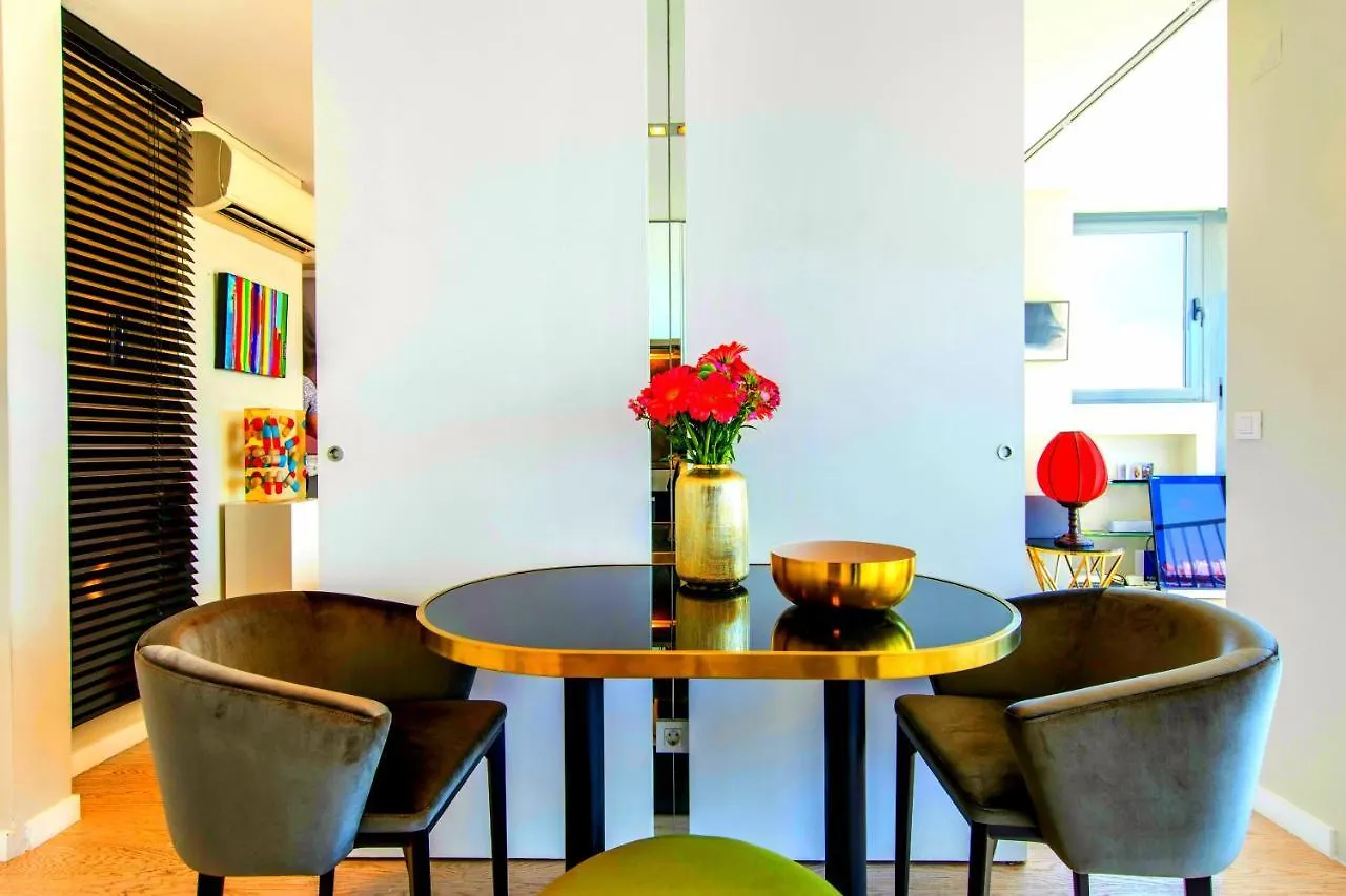 Apartment Lovelystay - Full Sky In Chiado Lisbon
