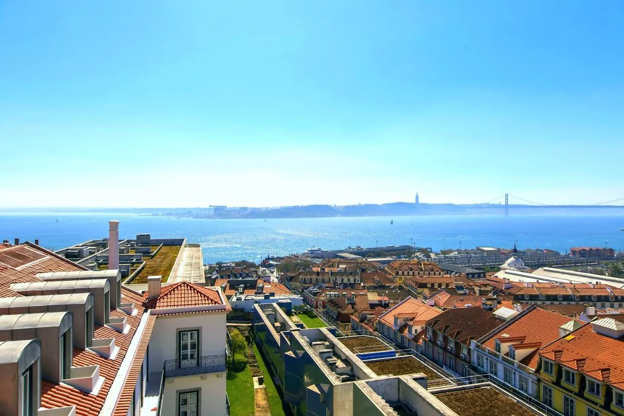Lovelystay - Full Sky In Chiado Lisbon Portugal