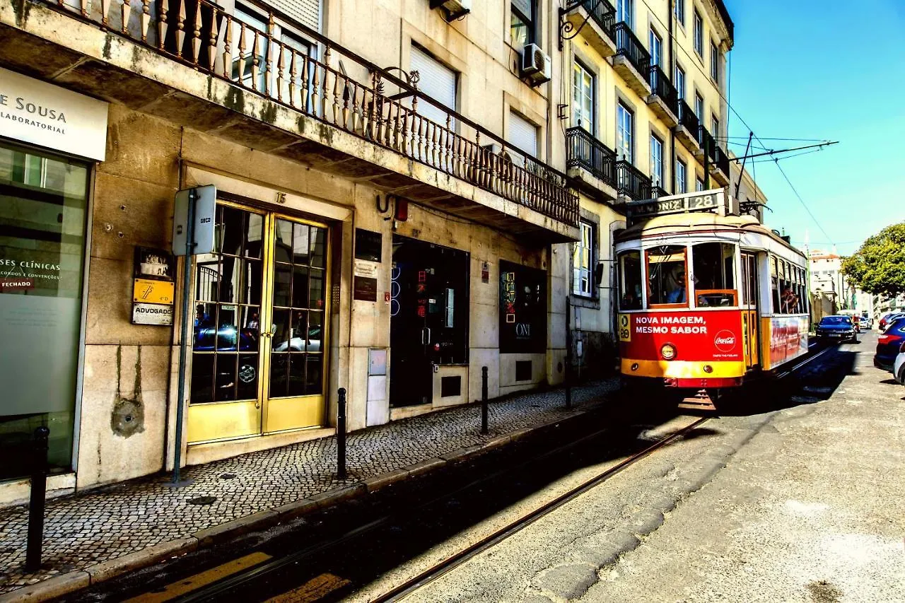 Lovelystay - Full Sky In Chiado Lisbon